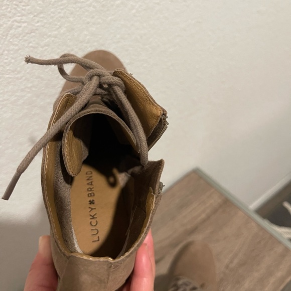 Lucky Brand Tamela Lace Up Combat Boot Taupe Size 6.5 - Picture 6 of 12